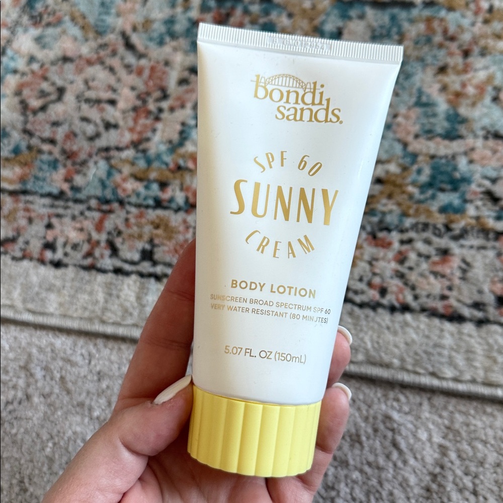 NEW- Bondi Sands Sunny Cream SPF 60 Body Lotion Sunscreen - Picture 3 of 7